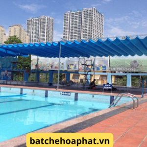Mái bạt di động che nắng bể bơi